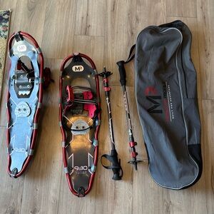 Yukon Mountain Profile Snowshoes and backpack case